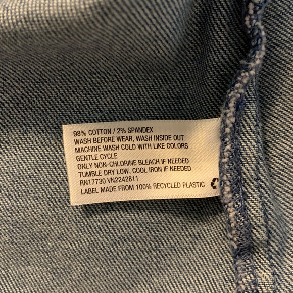 Universal Threads (Target) Jean Jacket - Picture 4 of 4